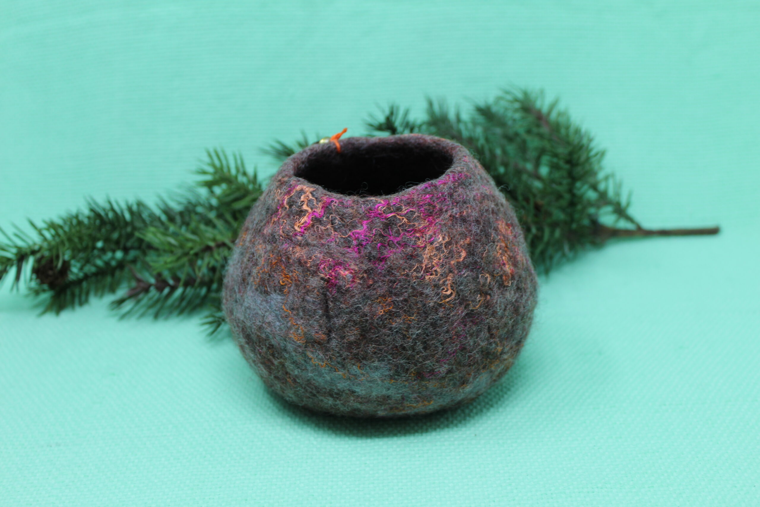 Wool roving brown bowl